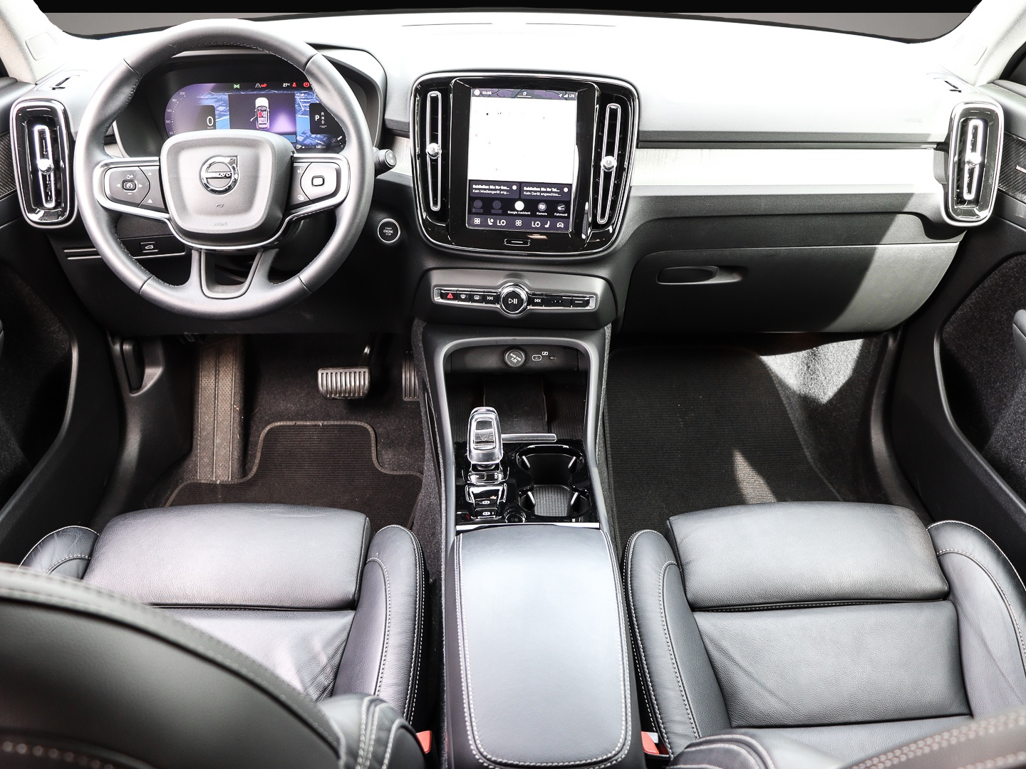Volvo XC40 (01/2024, Benzin)