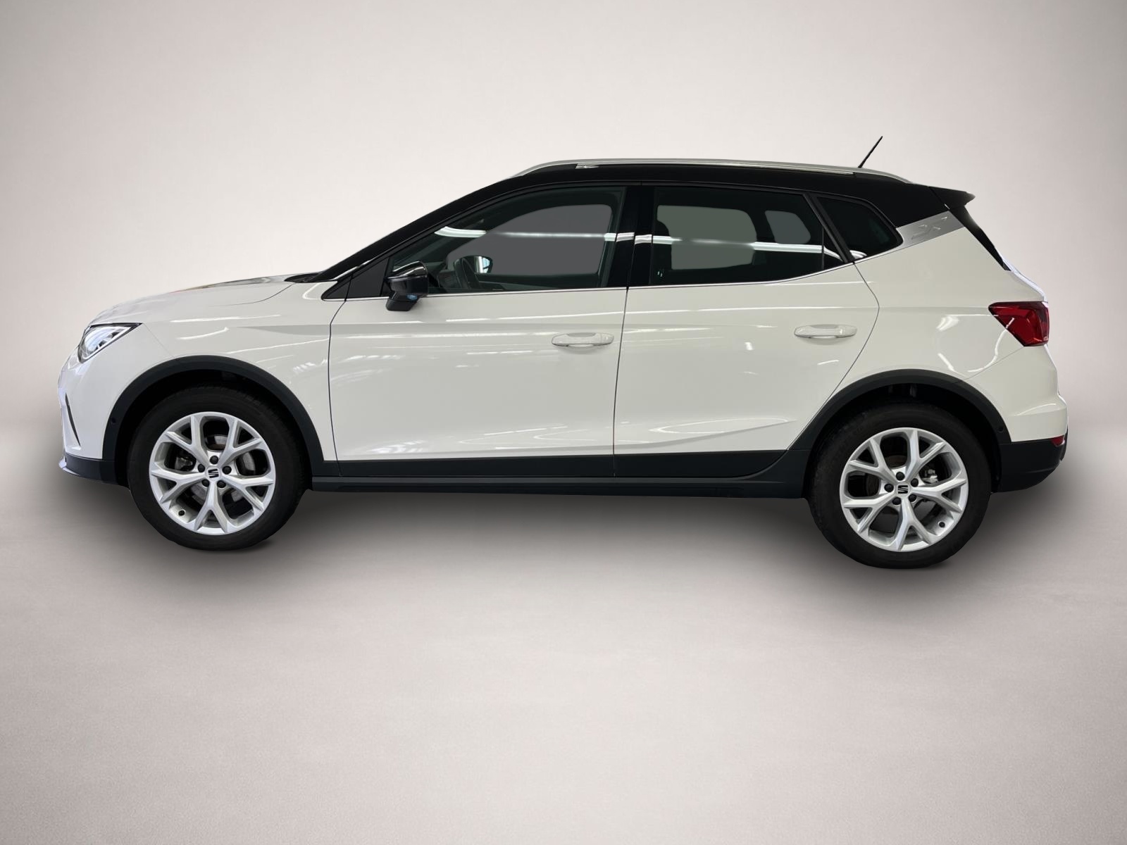 Seat Arona (02/2024, Benzin)
