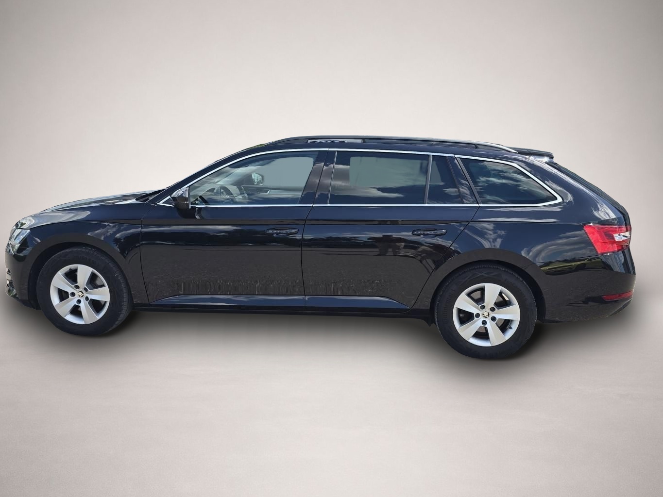 Skoda Superb (12/2022, )