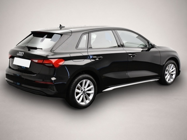 Audi A3 (11/2022, Benzin)