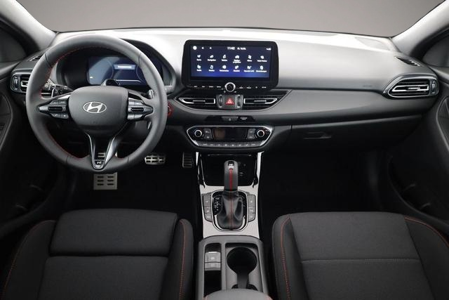 Hyundai i30 (06/2026, Benzin)