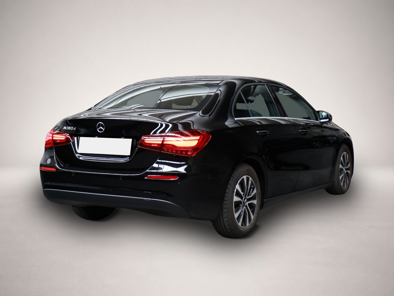 Mercedes-Benz A 180 (03/2023, Diesel)