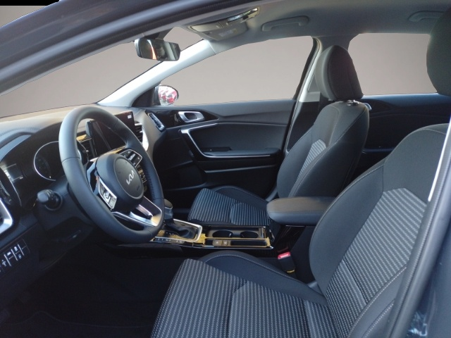 KIA cee'd / Ceed (01/2025, Benzin)