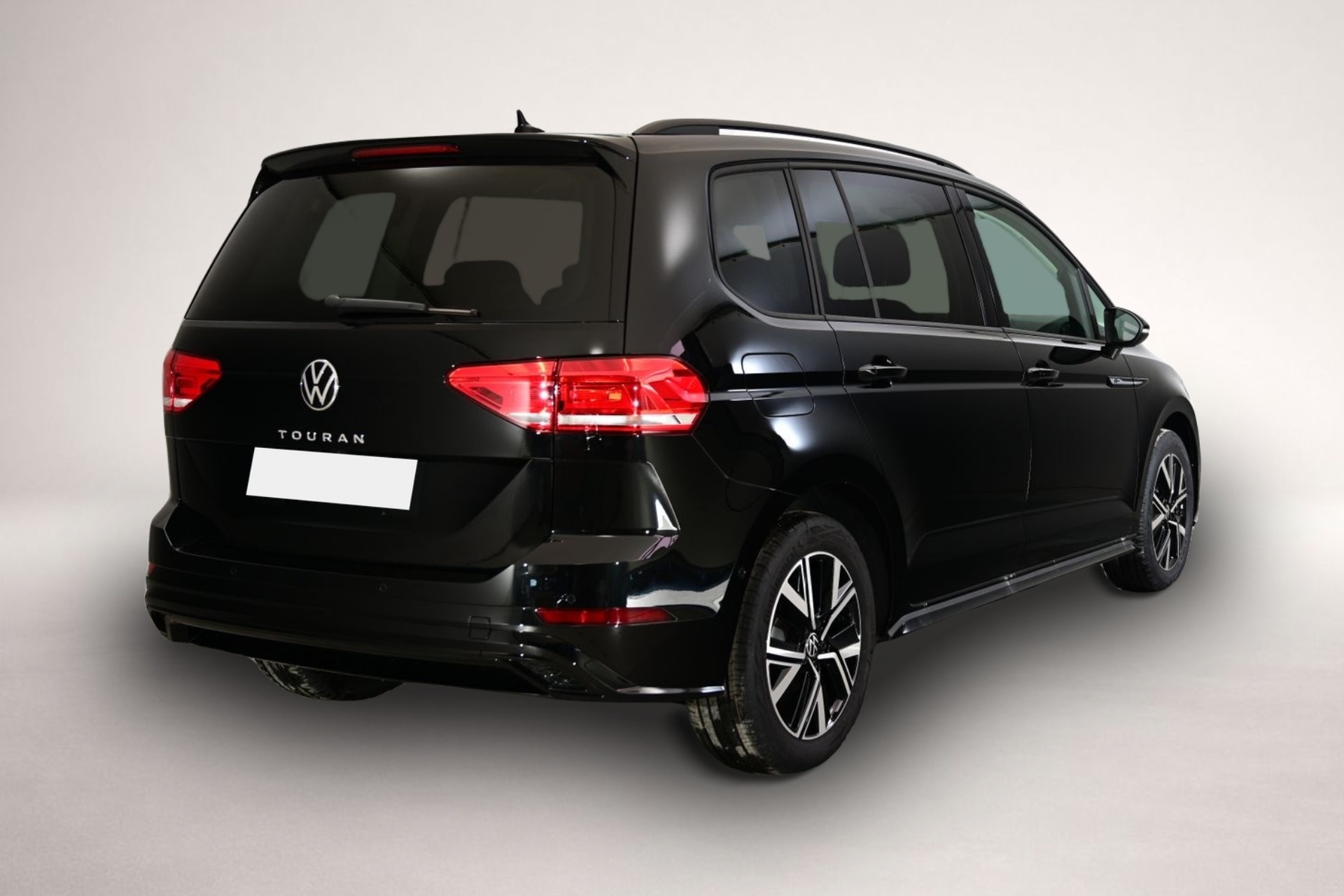 Volkswagen Touran (02/2026, Benzin)