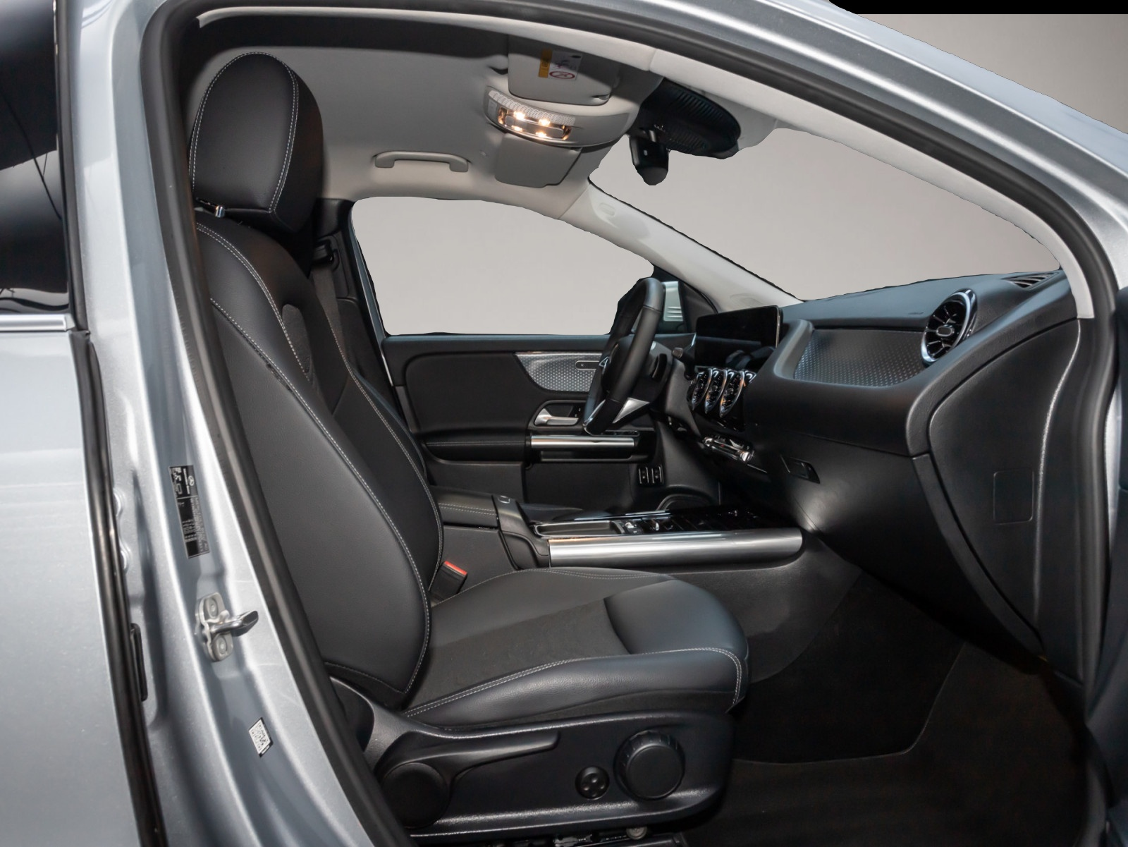 Mercedes-Benz GLA 250 (04/2025, Hybrid (Benzin/Elektro))