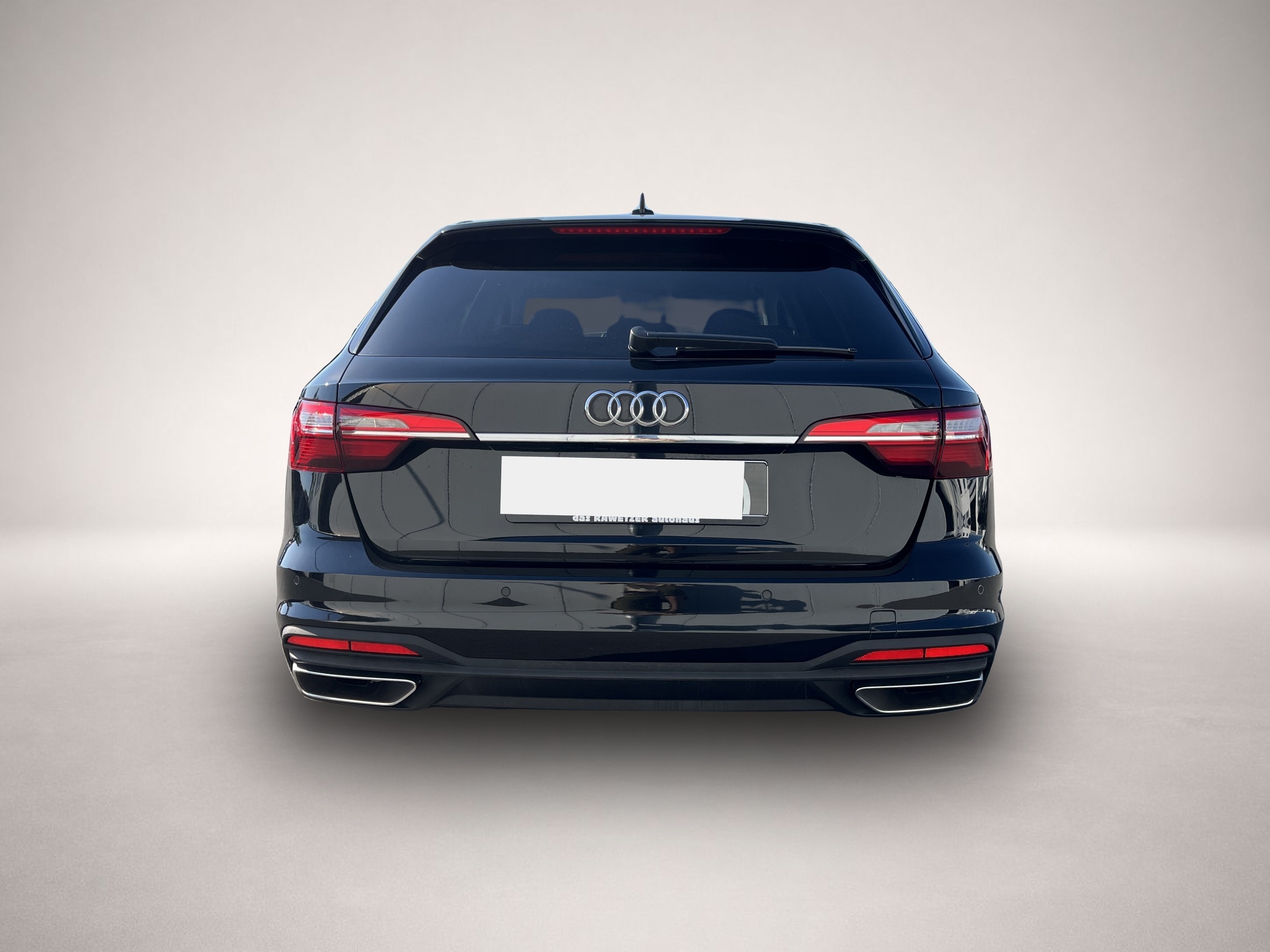 Audi A4 (08/2022, Benzin)
