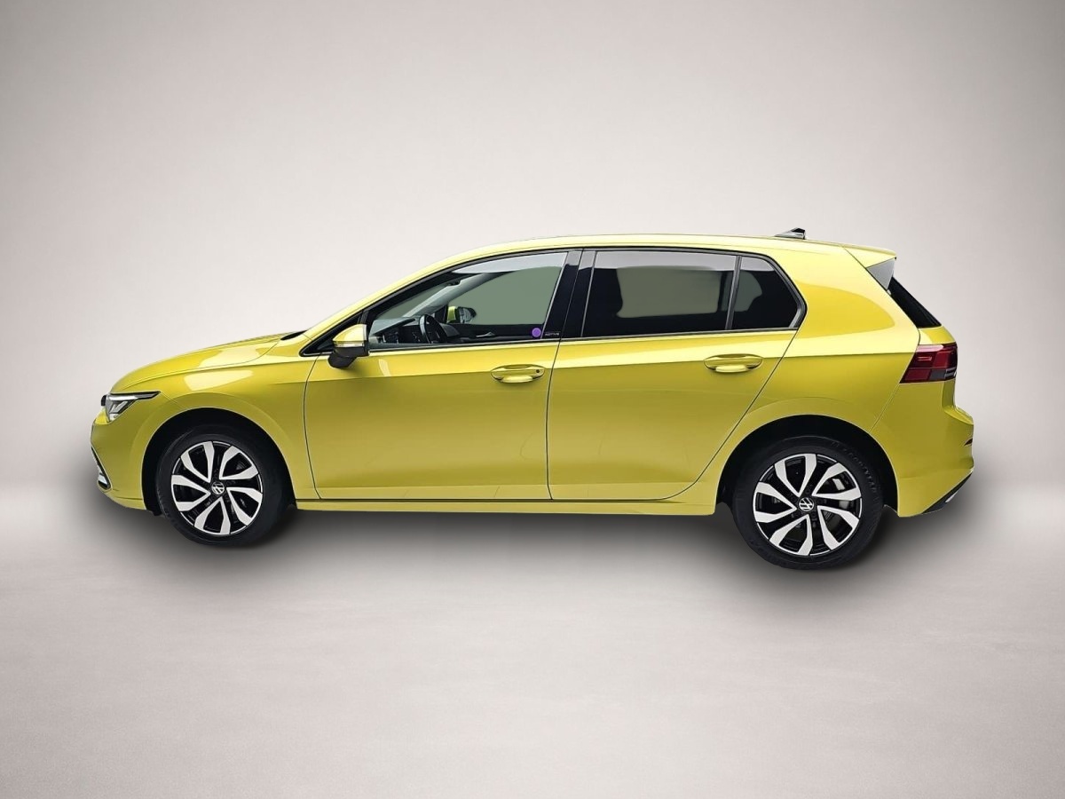 Volkswagen Golf (06/2022, Benzin)