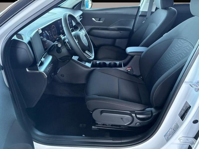 Hyundai KONA (04/2025, Benzin)