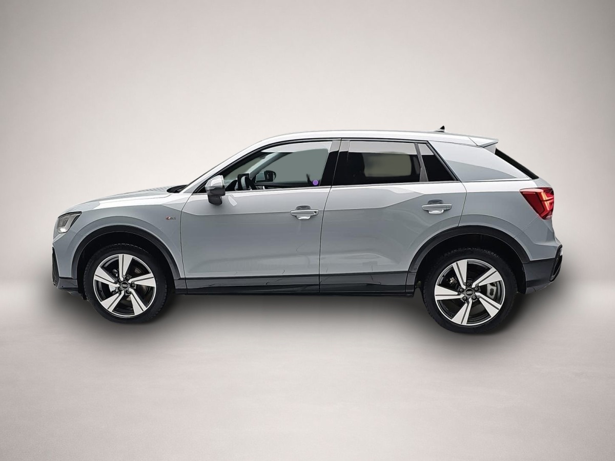 Audi Q2 (10/2025, Benzin)