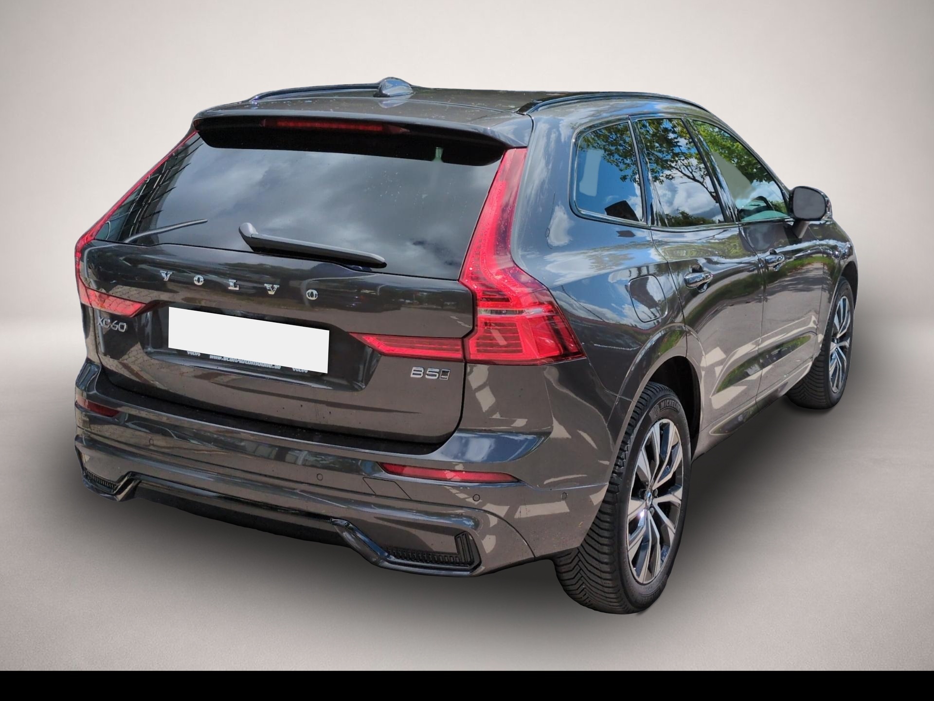 Volvo XC60 (02/2025, Benzin)