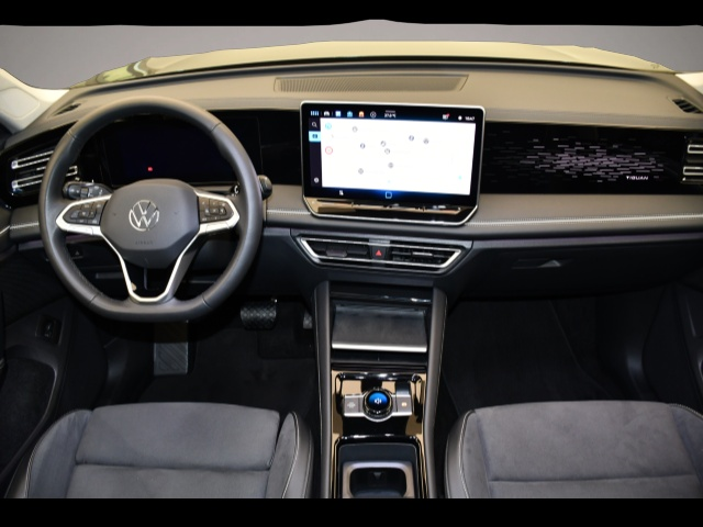 Volkswagen Tiguan (03/2025, )