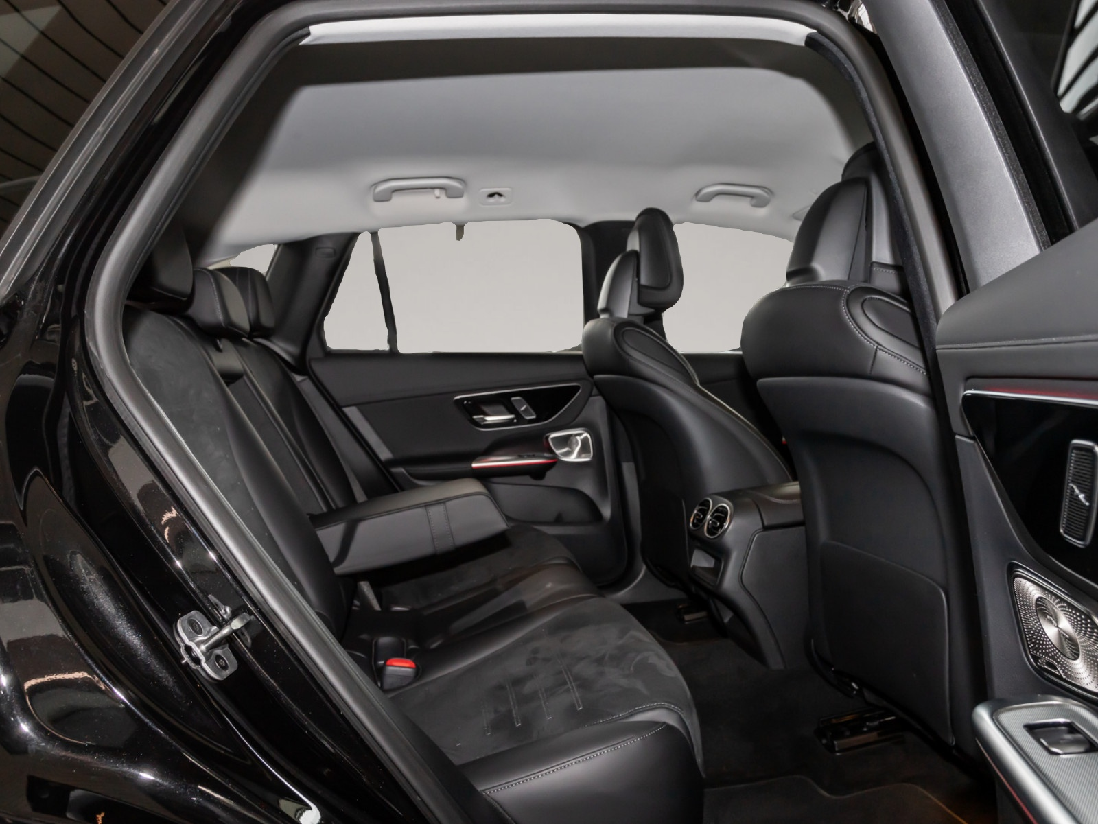 Mercedes-Benz GLC 300 (09/2025, Hybrid (Benzin/Elektro))