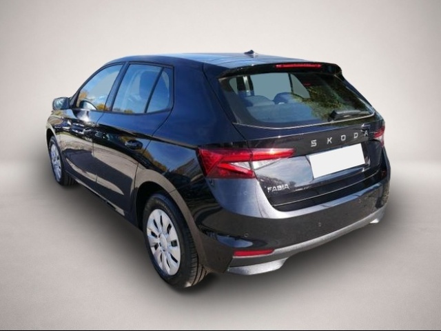 Skoda Fabia (11/2025, Benzin)