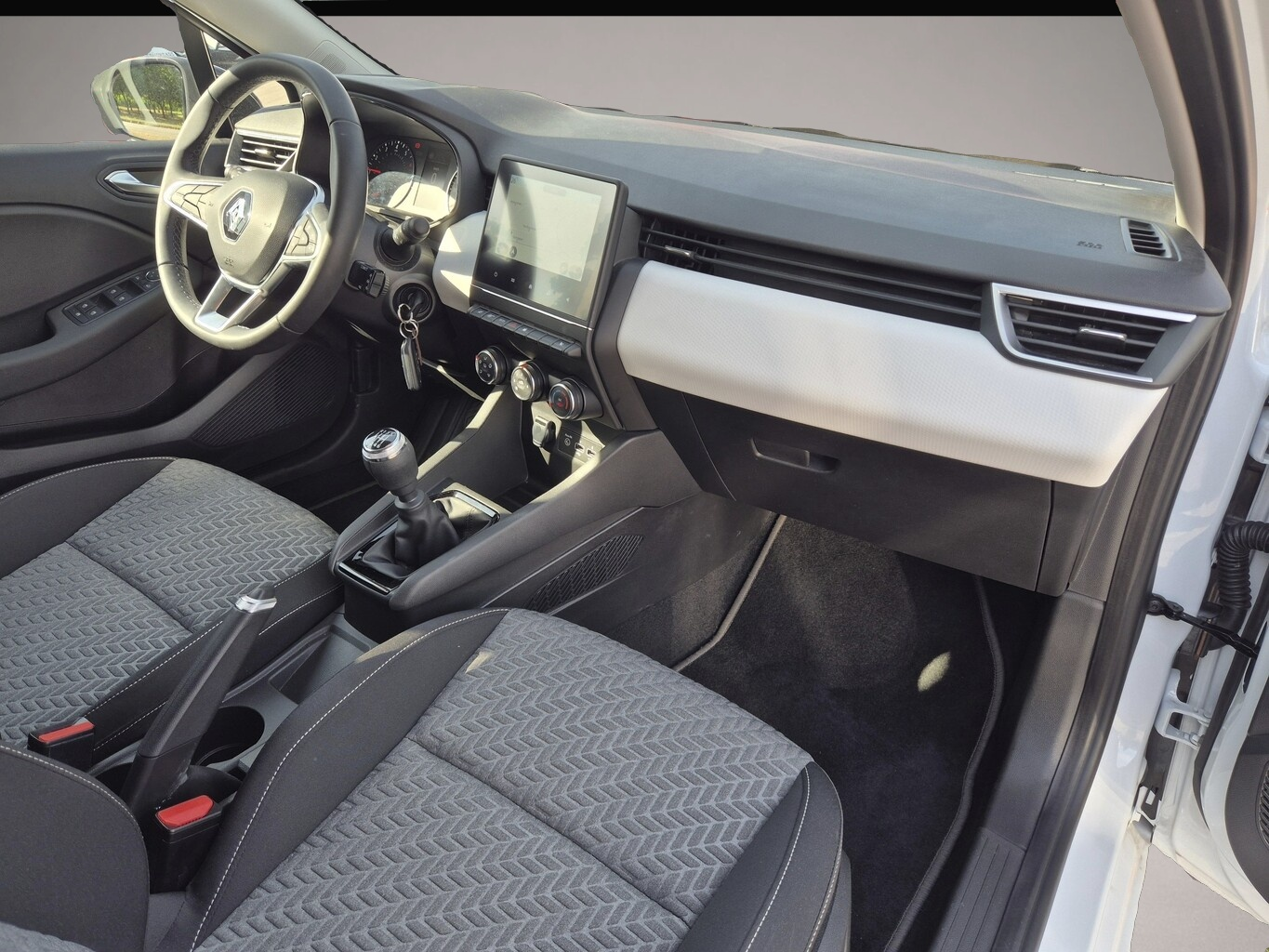 Renault Clio (07/2023, Benzin)