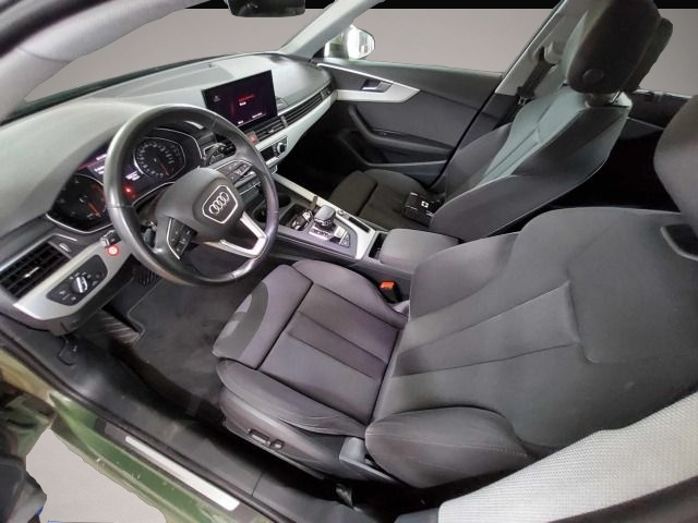 Audi A4 (06/2023, Diesel)