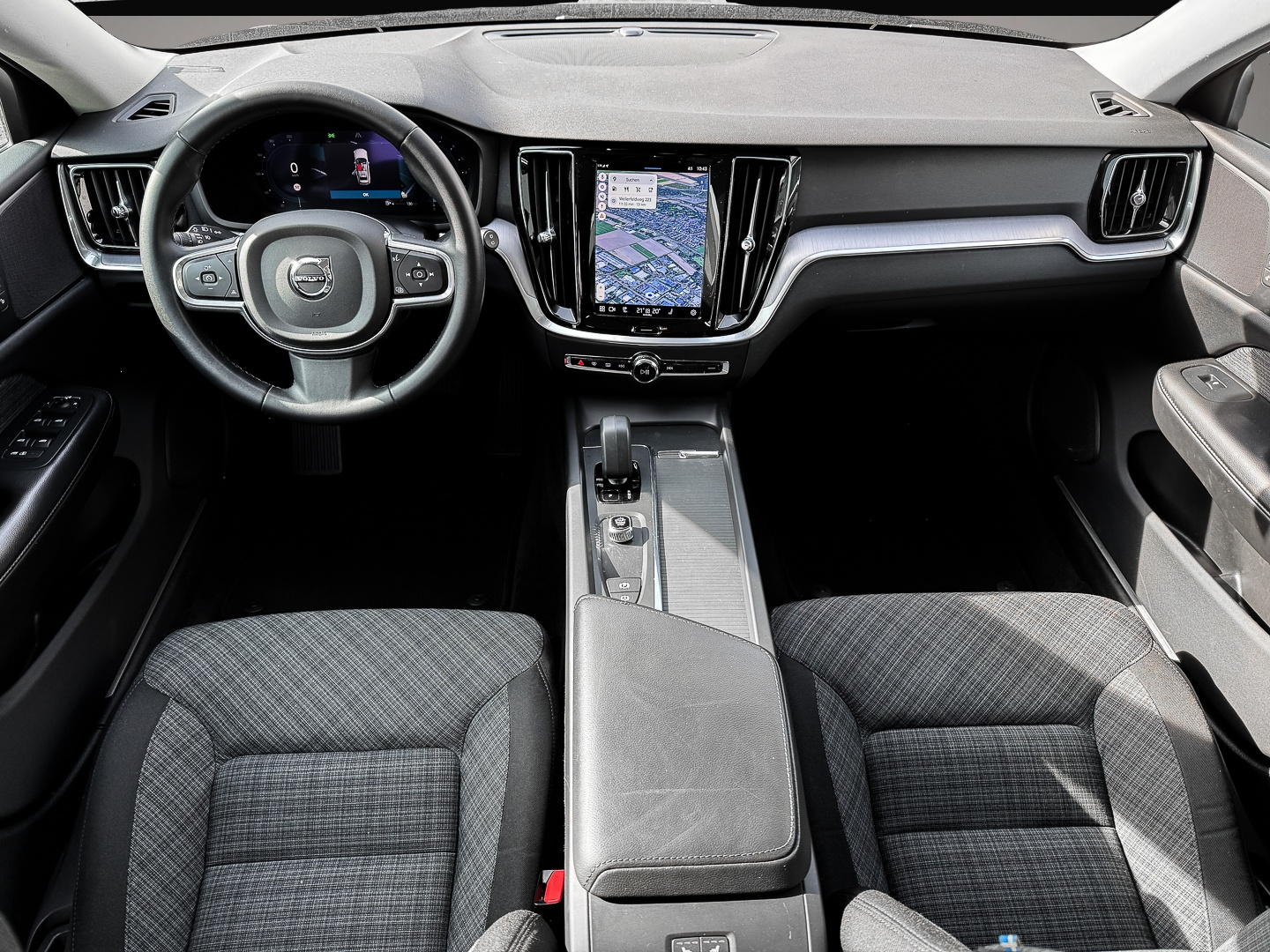 Volvo V60 (11/2023, Benzin)