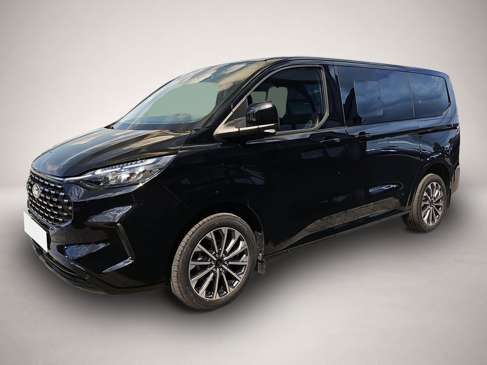 Ford Tourneo Custom (04/2026, Diesel)