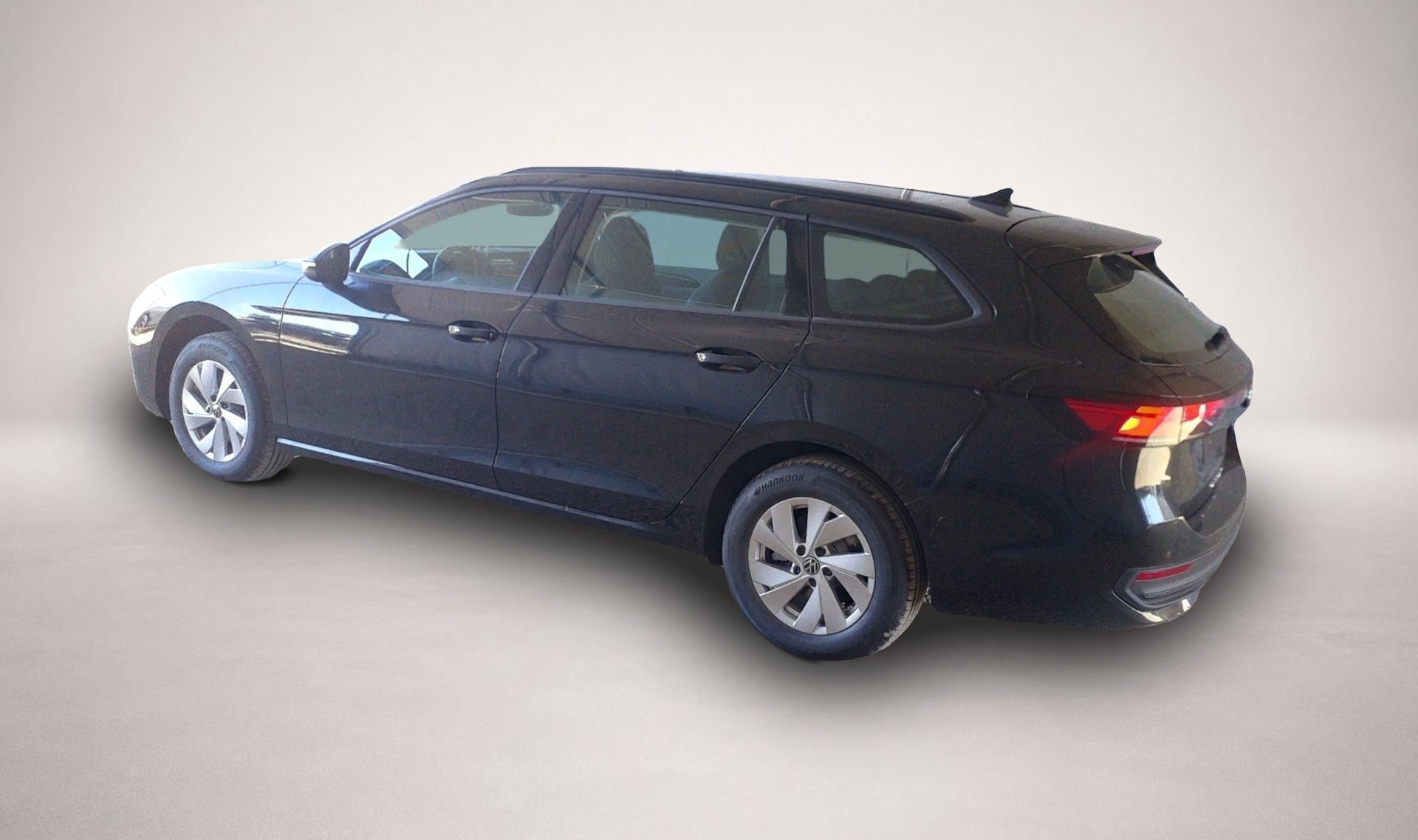 Volkswagen Passat, image 2 of 5