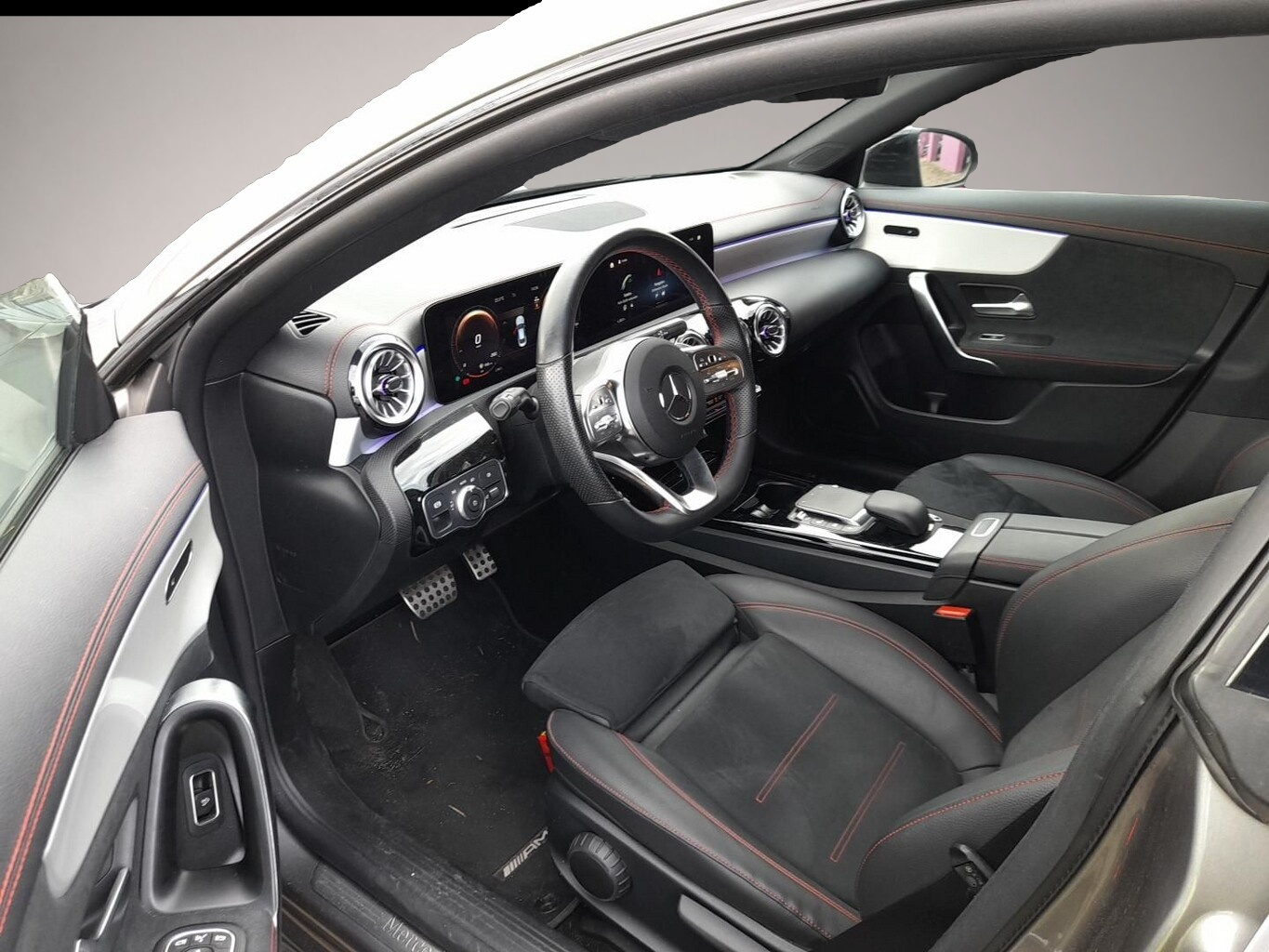 Mercedes-Benz CLA 200 (12/2022, Benzin)