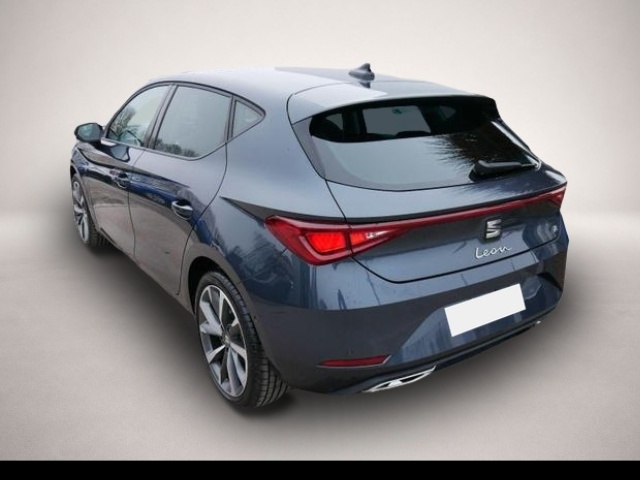 Seat Leon (01/2026, Benzin)