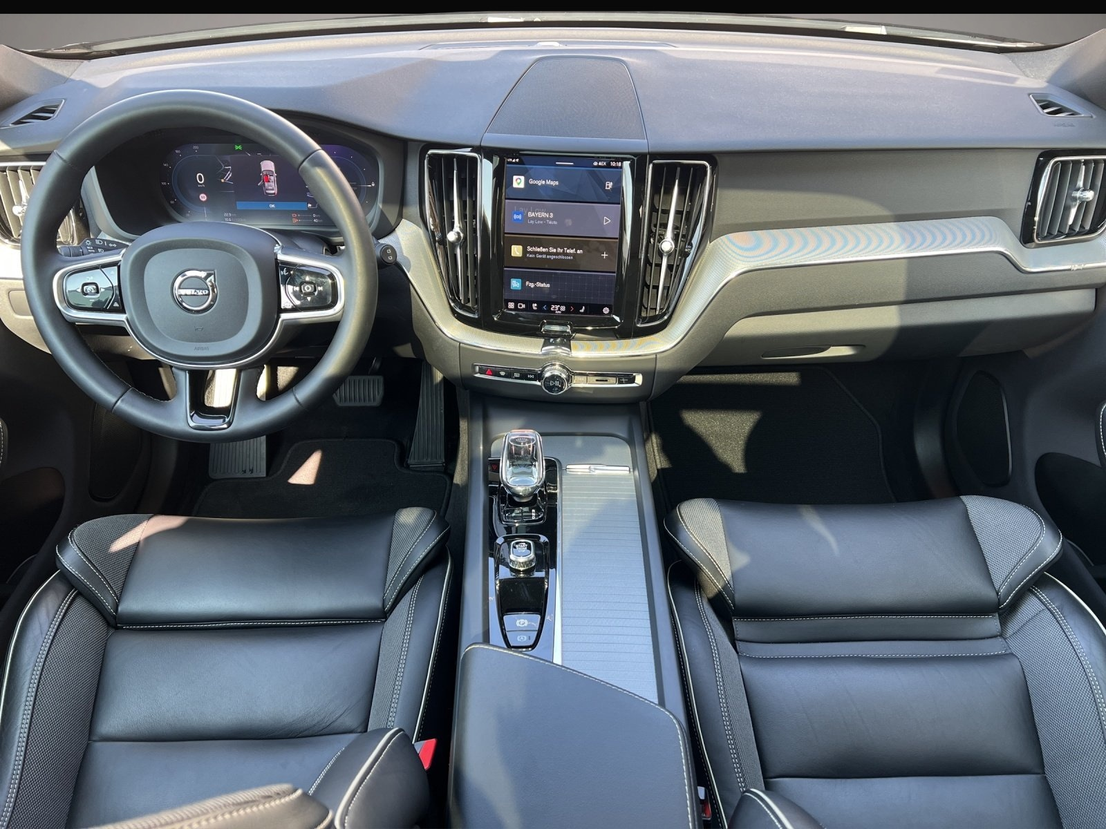 Volvo XC60 (12/2022, )