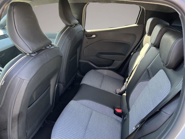 Renault Clio (05/2025, Benzin)