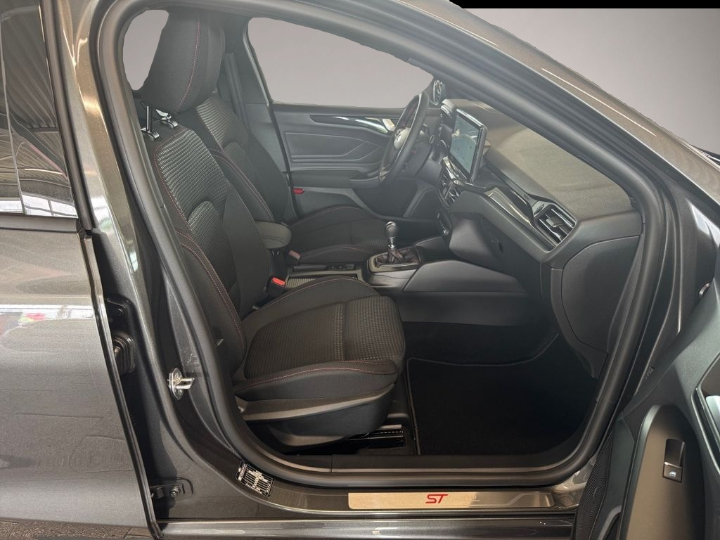 Ford Focus (03/2025, )