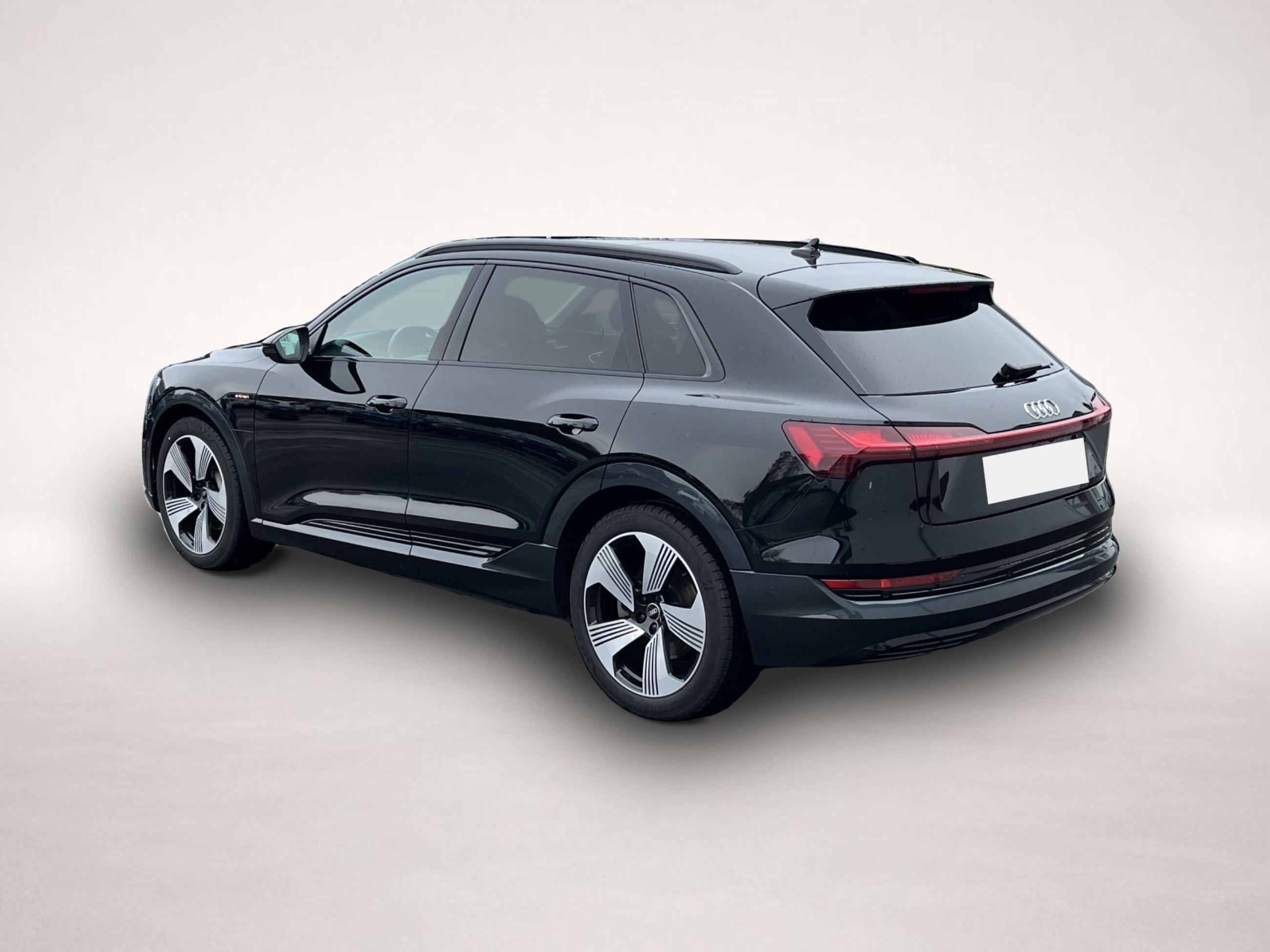 Audi e-tron (05/2022, ELECTRIC)