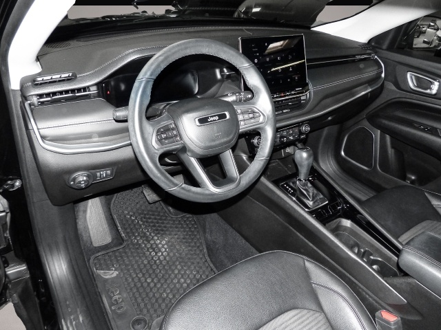 Jeep Compass (11/2023, Benzin)