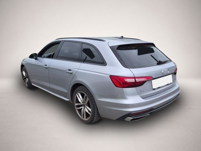 Audi A4 (05/2021, Benzin)