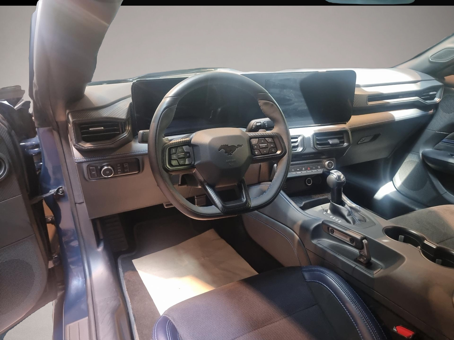 Ford Mustang (01/2025, Benzin)