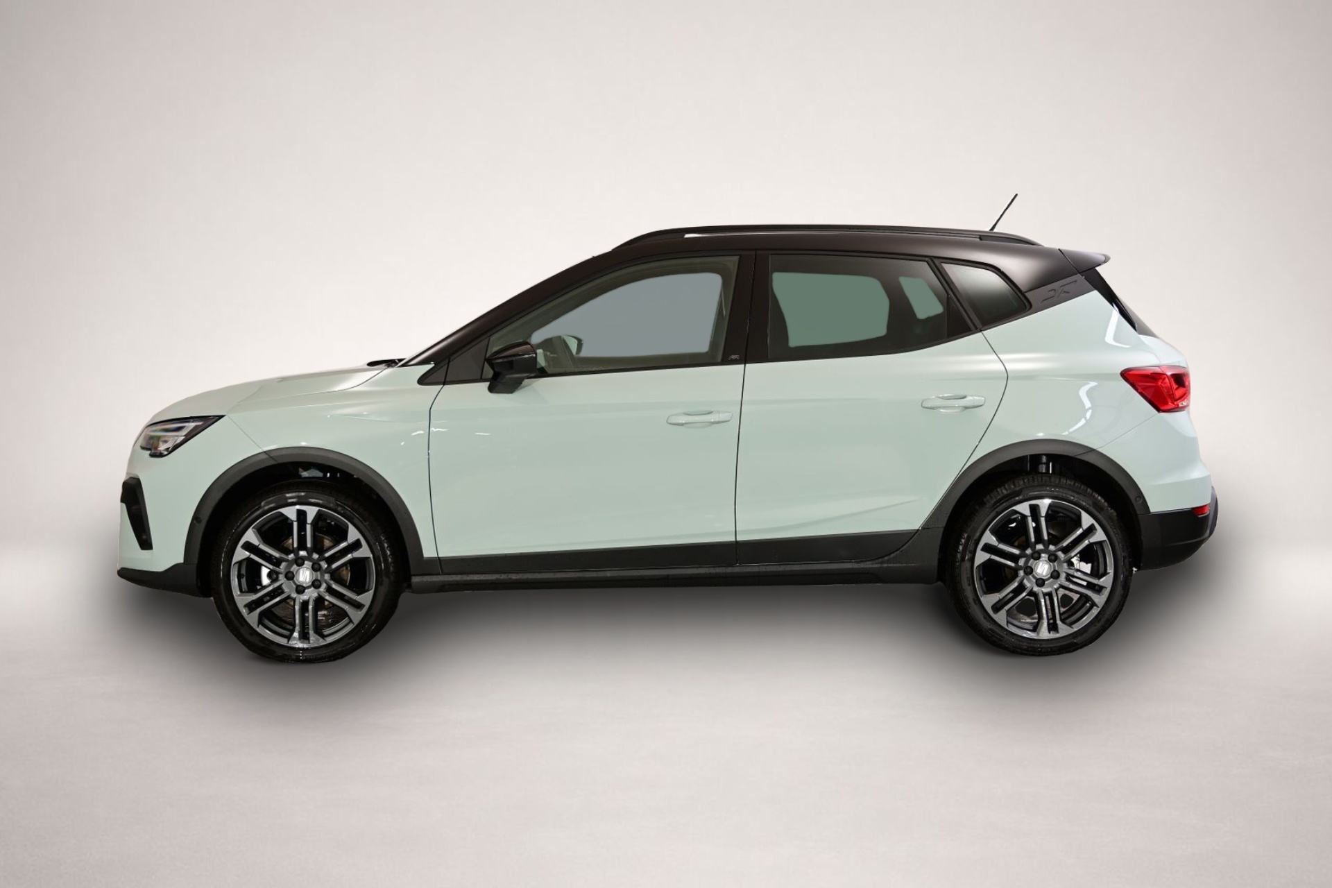 Seat Arona (, Benzin)