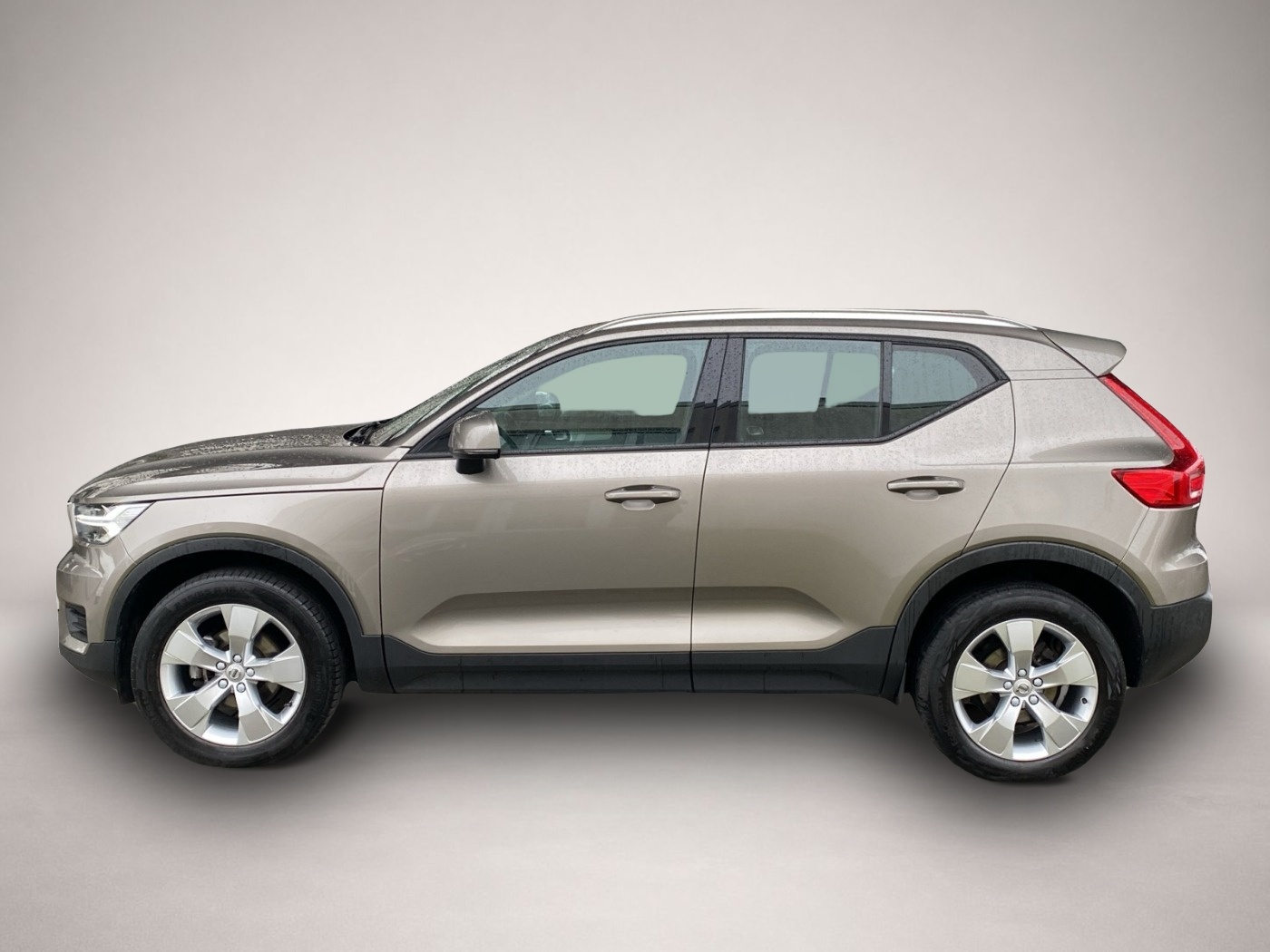 Volvo XC40 (01/2022, Benzin)