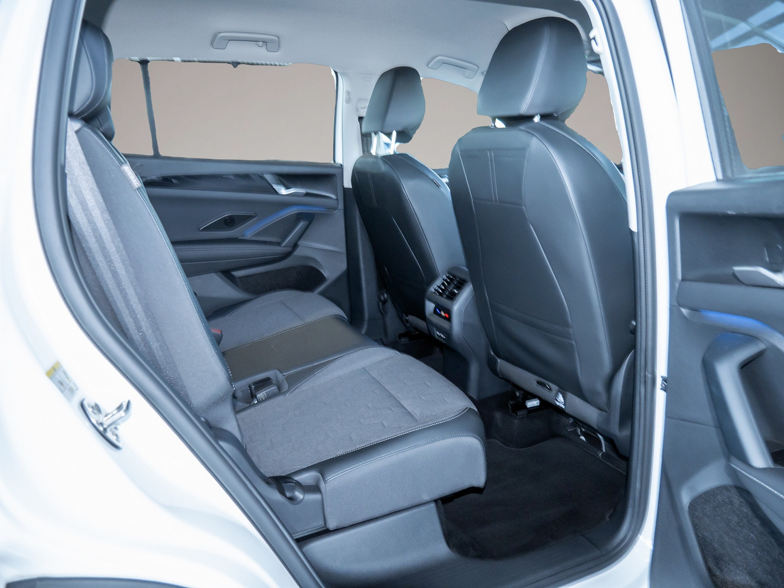 Volkswagen Tayron (07/2025, Benzin)