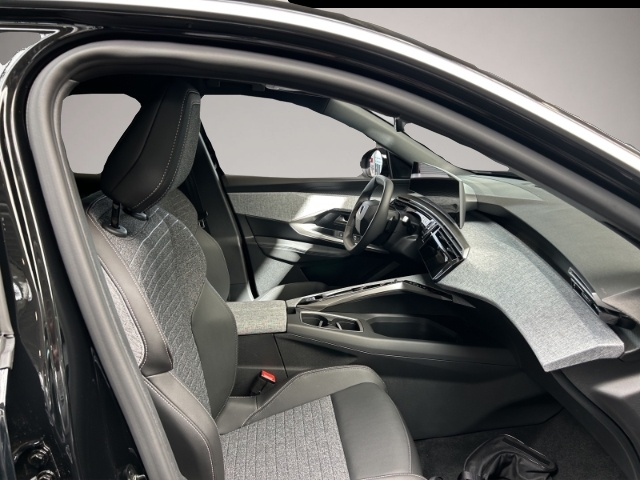 Peugeot 3008 (06/2025, Benzin)