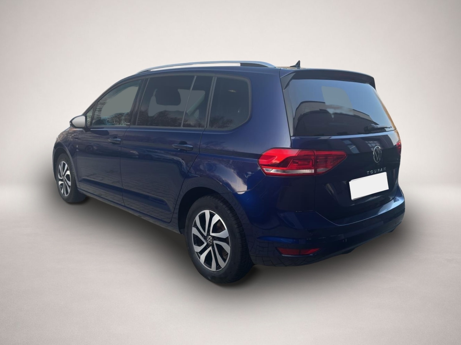 Volkswagen Touran (11/2021, Benzin)