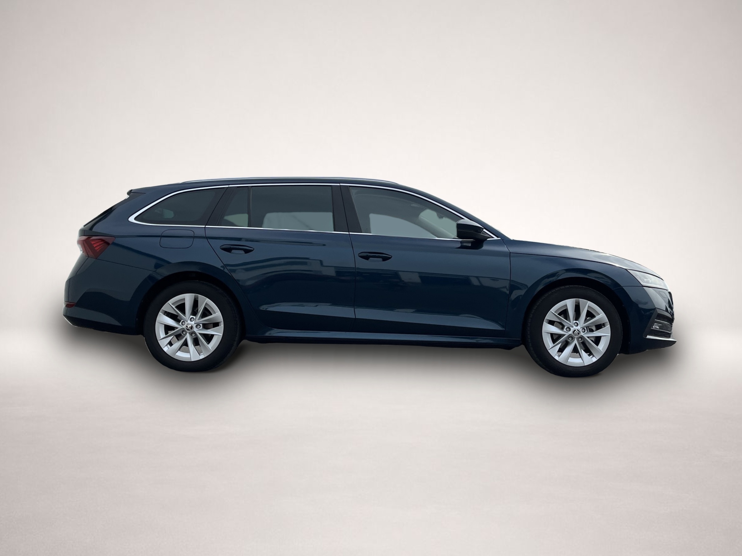 Skoda Octavia (04/2024, Benzin)