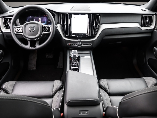 Volvo XC60 (02/2024, Hybrid (Benzin/Elektro))
