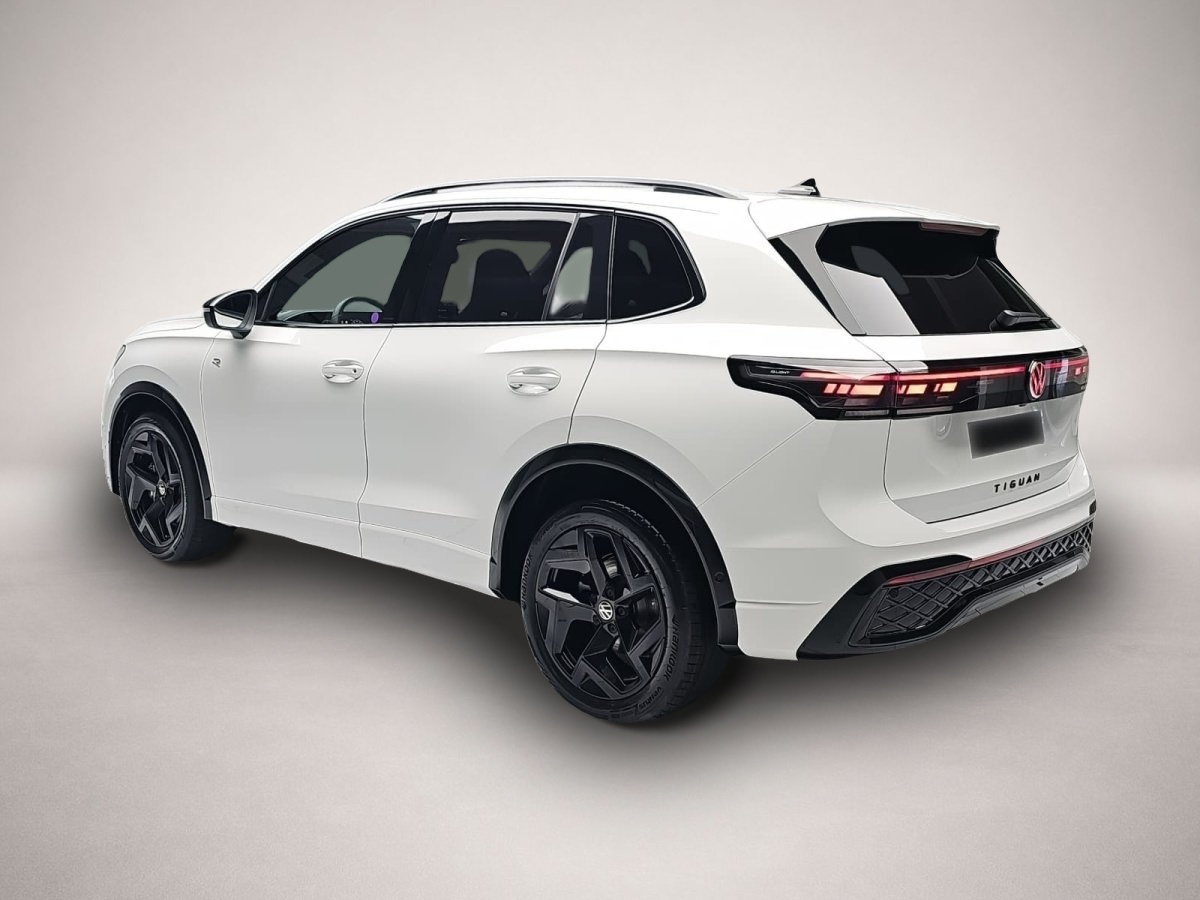 Volkswagen Tiguan, image 3 of 4