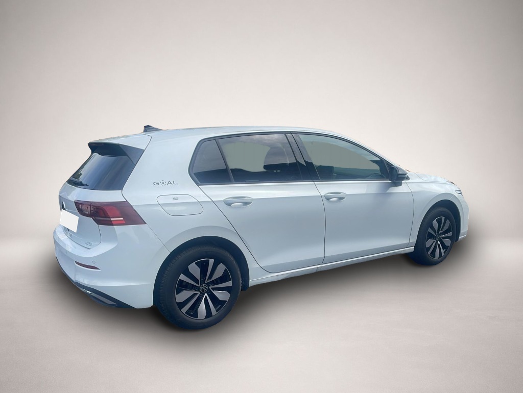 Volkswagen Golf (08/2025, Benzin)