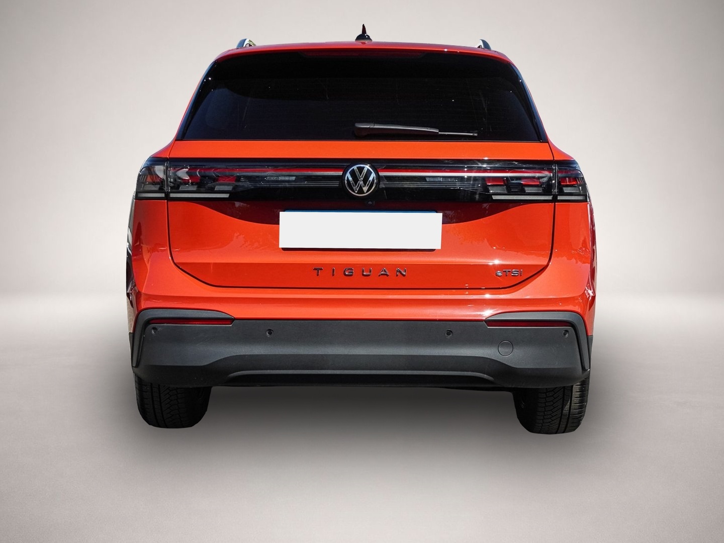 Volkswagen Tiguan (10/2025, Benzin)