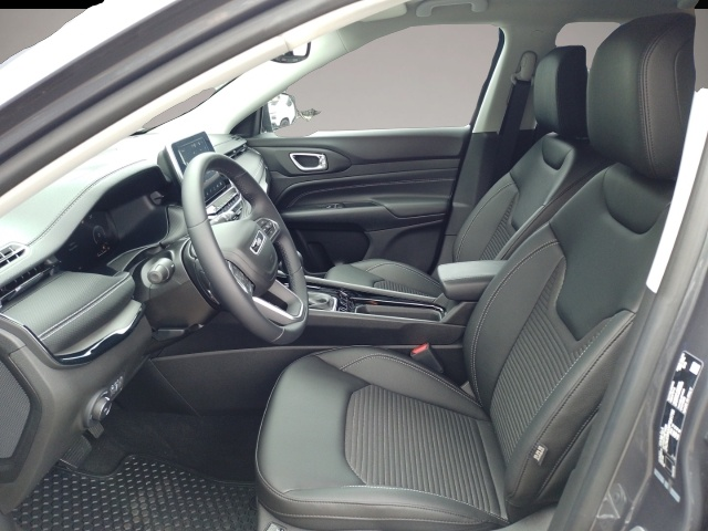 Jeep Compass (04/2023, Benzin)