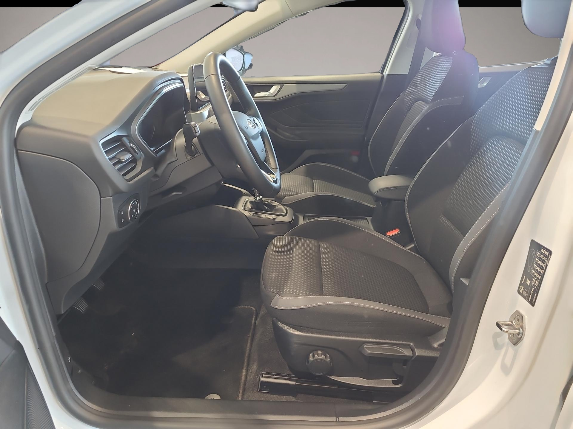 Ford Focus (07/2022, Benzin)