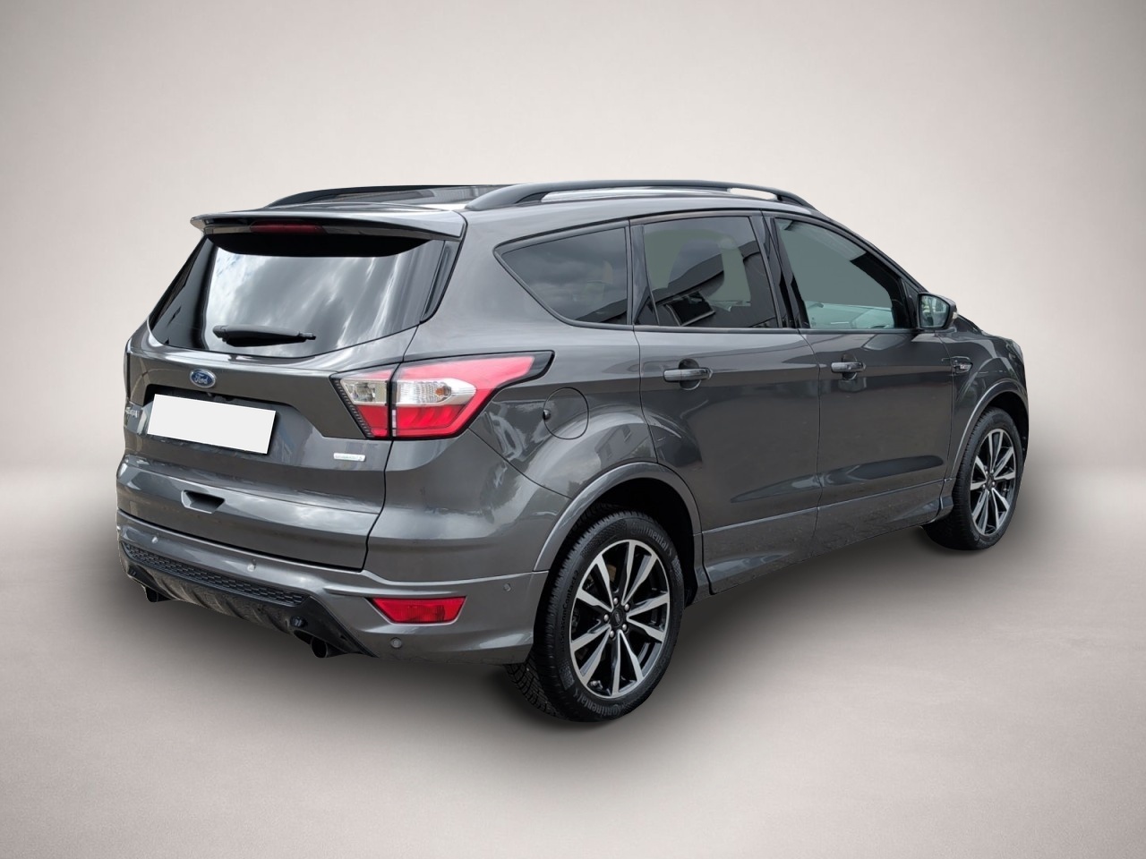 Ford Kuga (10/2017, Benzin)