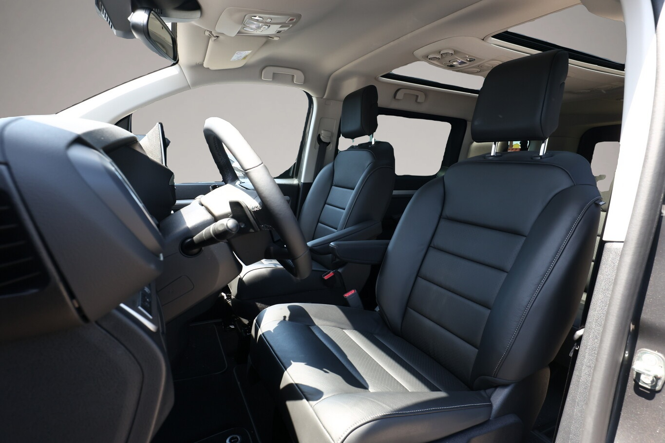 Peugeot Traveller (12/2025, Diesel)