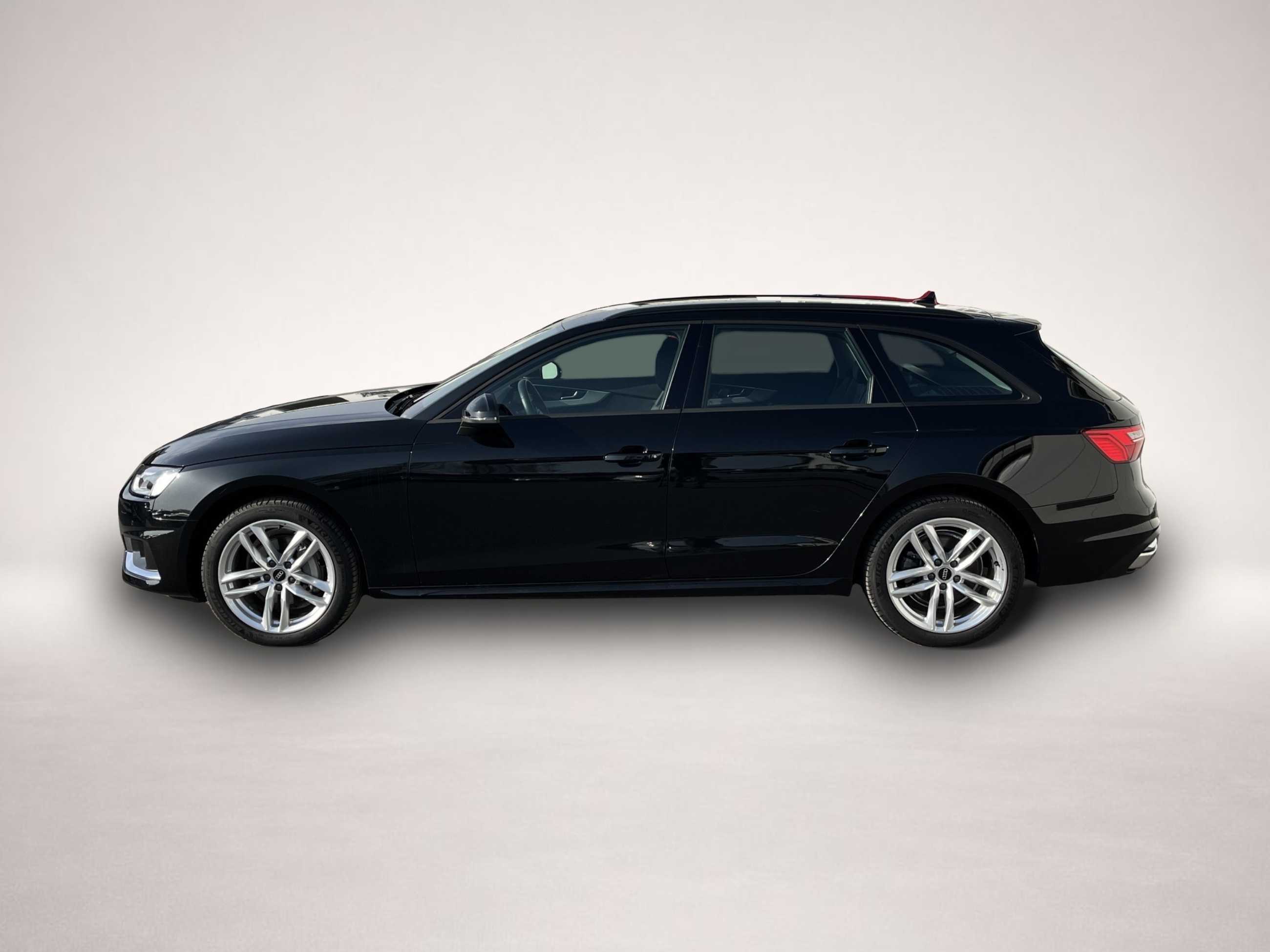 Audi A4 (12/2022, Diesel)