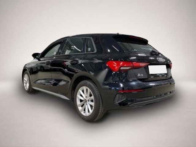 Audi A3 (11/2022, Benzin)