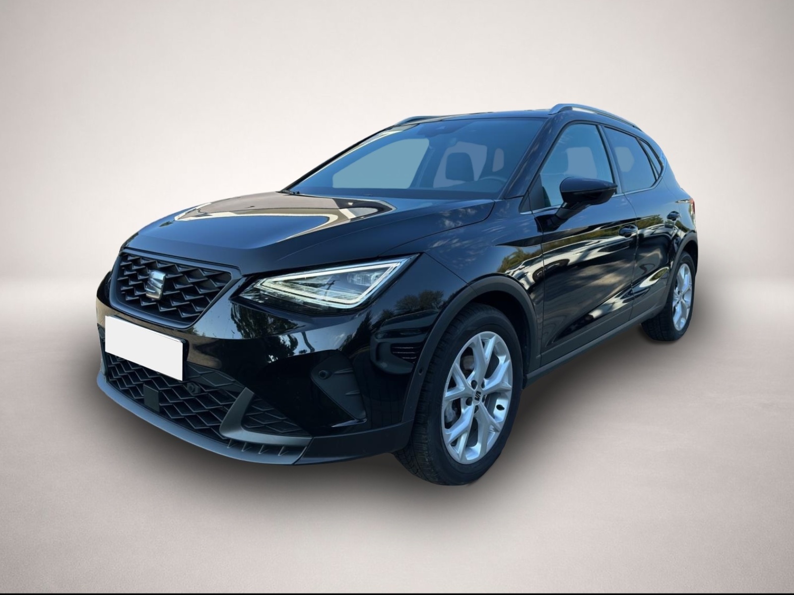 Seat Arona (11/2025, Benzin)