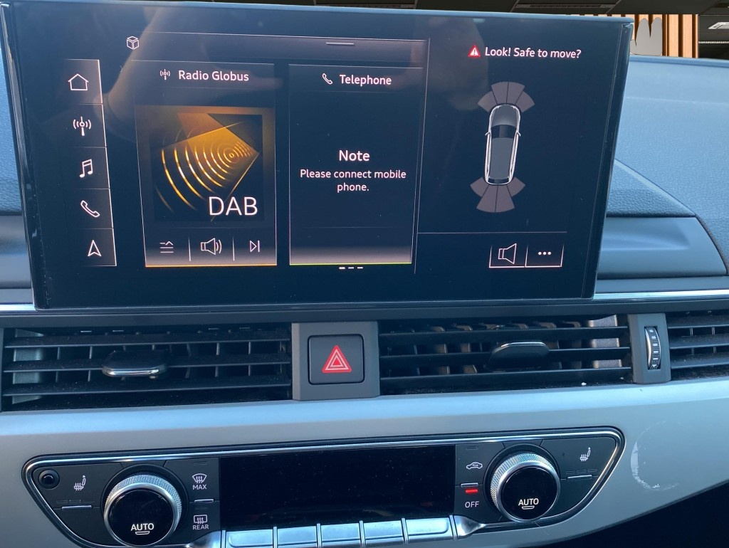 Audi A4 (03/2024, )