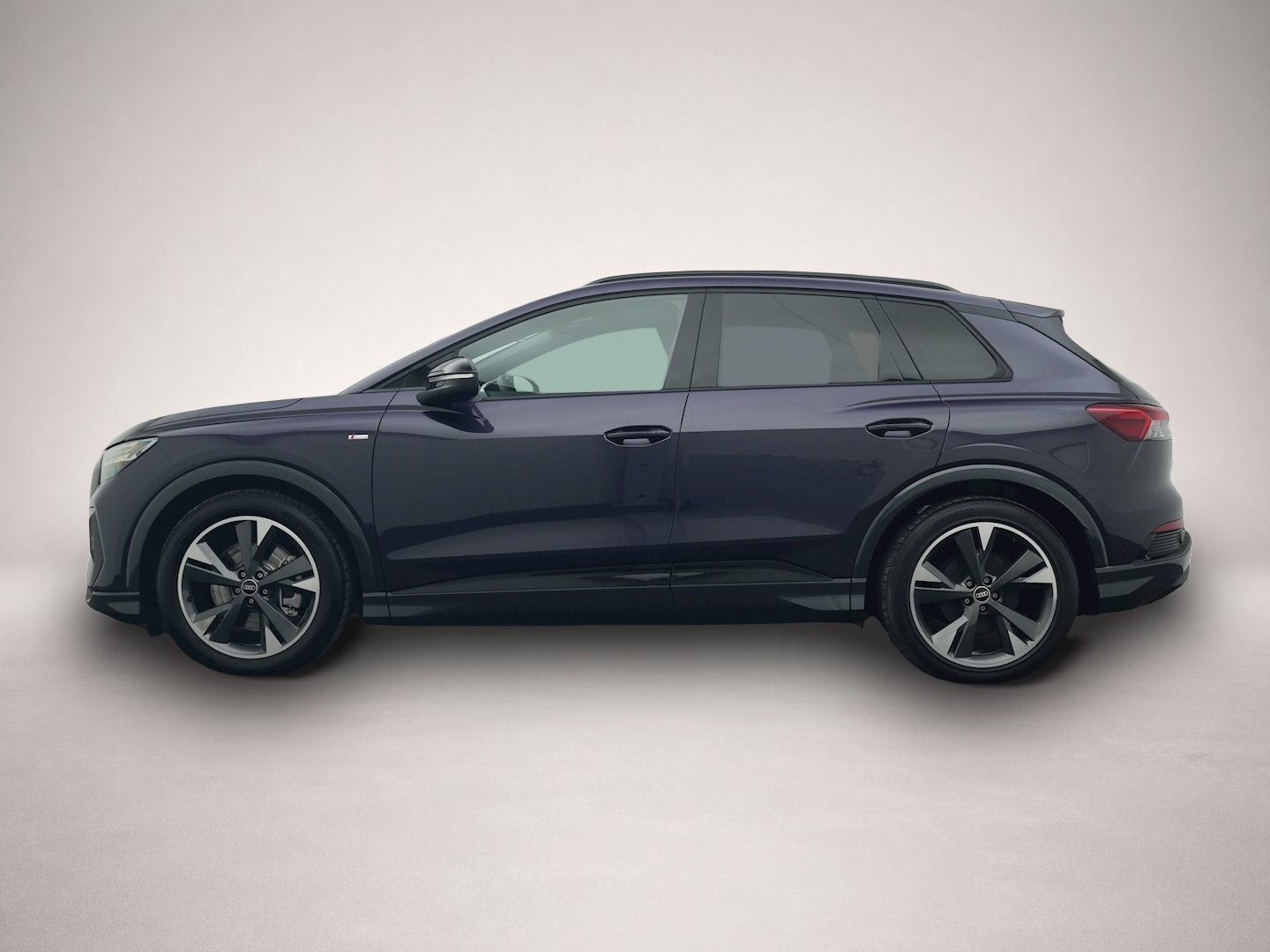 Audi Q4 e-tron (05/2025, ELECTRIC)